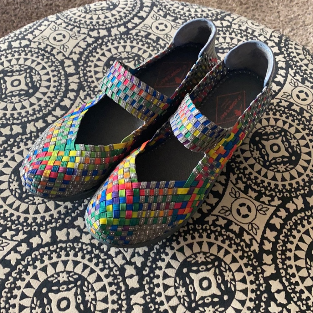 Comfiest wedges ever, like new.  Cute & practical!